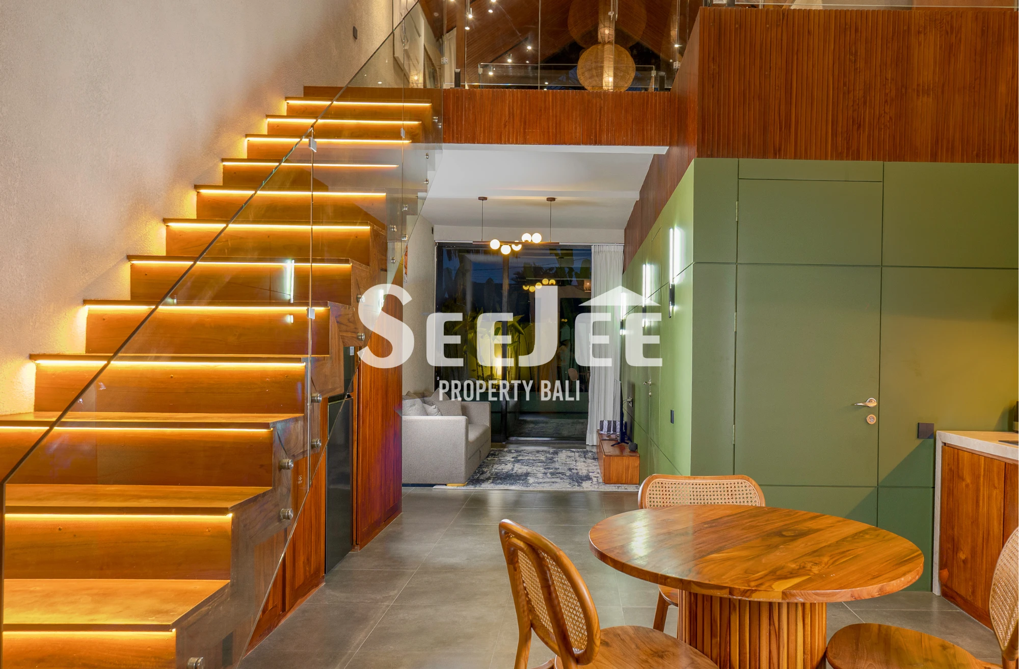 CONTEMPORARY TOWNHOUSE LIVING NEAR CANGGU WITH SEAMLESS INVESTMENT POTENTIAL - SVLC124