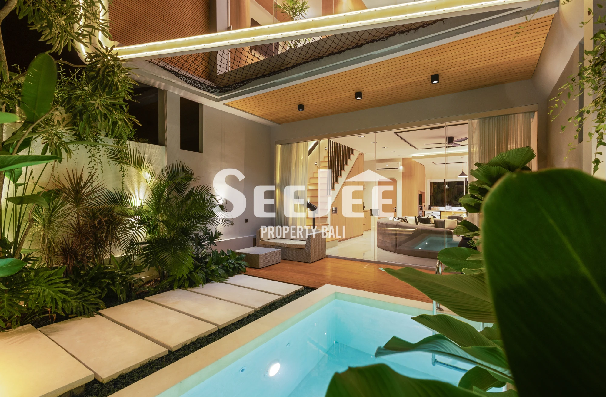 LUXURY VILLAS IN UMALAS BALI WITH PRIVATE POOL & RICE FIELD VIEWS - SVLK126