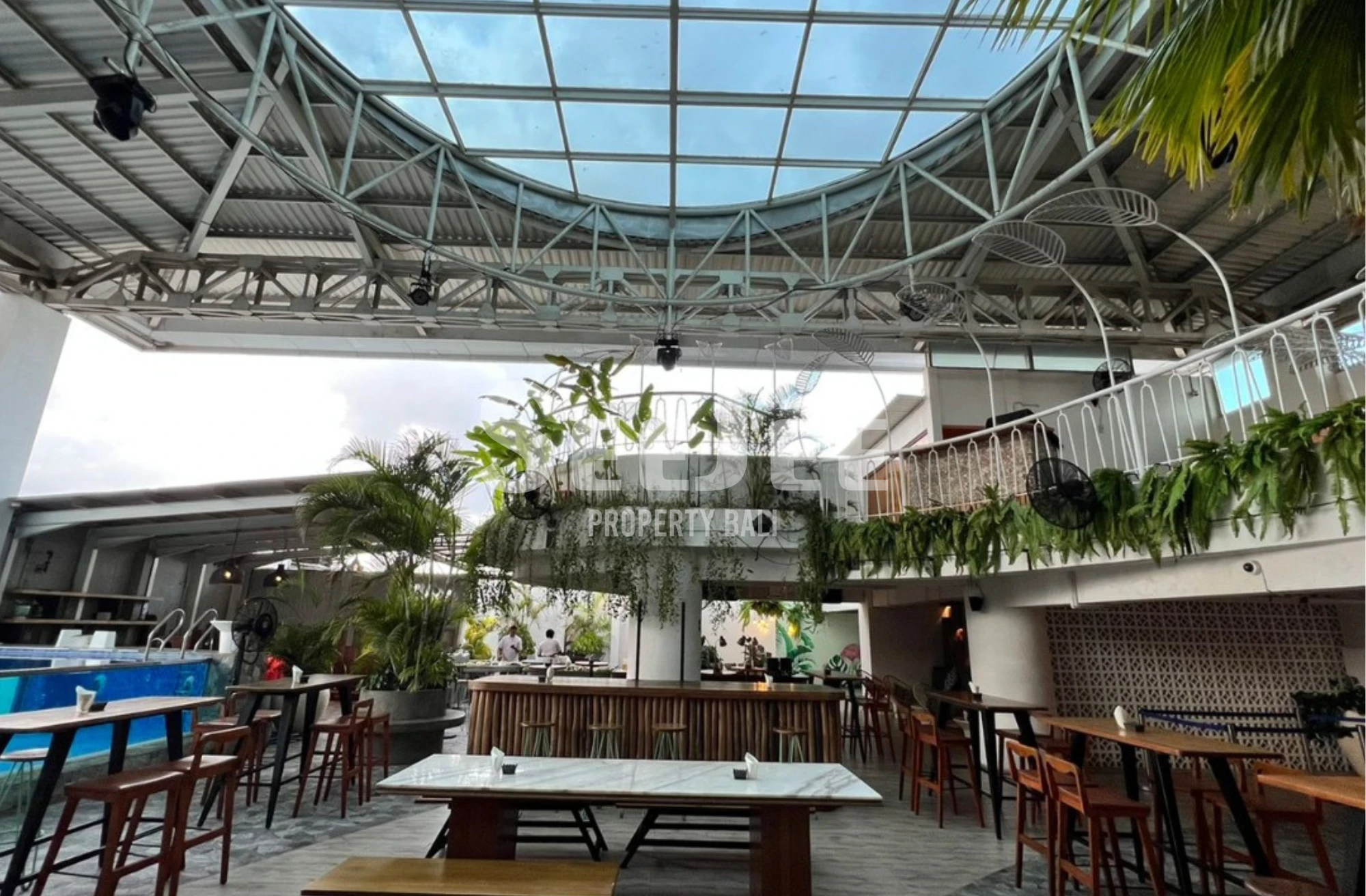 WHERE NIGHTS COME ALIVE — A RARE LIFESTYLE VENUE IN BALI - SVFX069