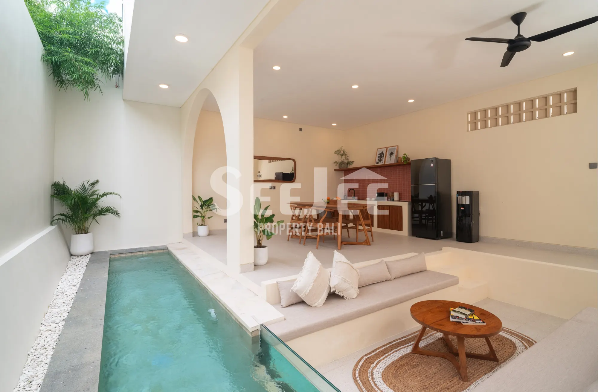A CONTEMPORARY TROPICAL ESCAPE IN THE HEART OF CANGGU - SVFC072
